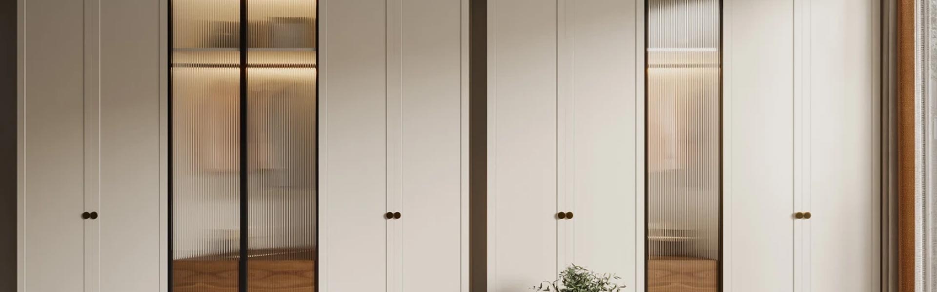 مصنعي الملابس